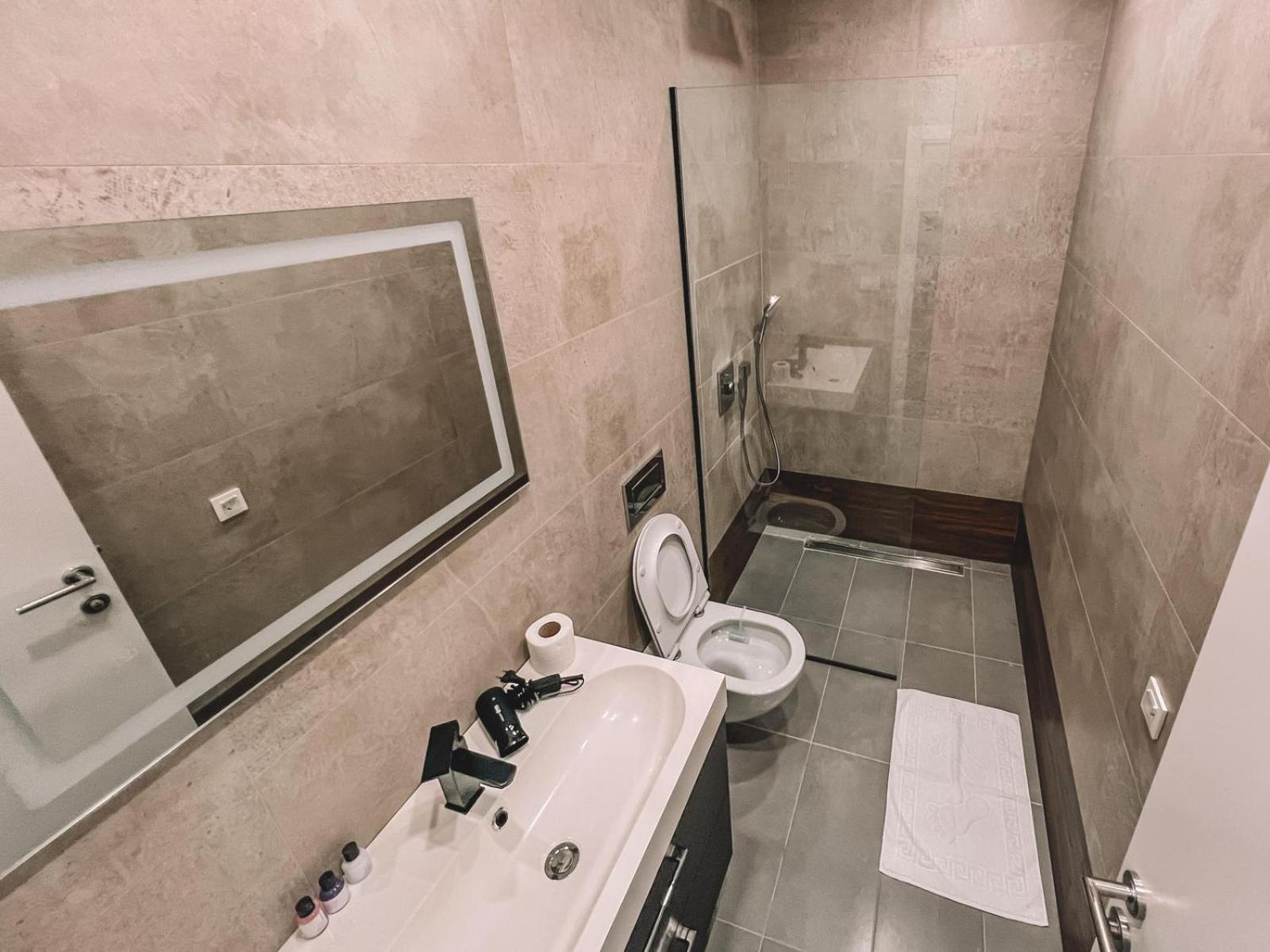 Absolute Adriatic Apartment Kotor Ngoại thất bức ảnh